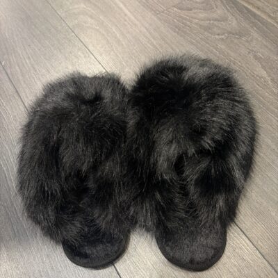 Ladies Fluffy Black Slippers
